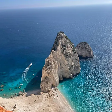 فيلة Arkadi تراغاكي